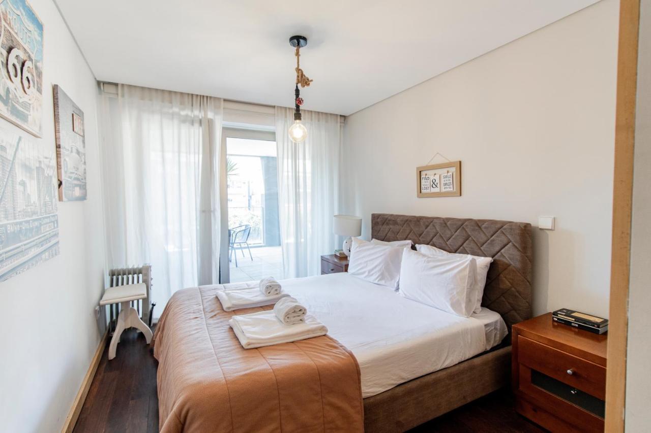 D Joao Iv With Terrace By Lovelystay