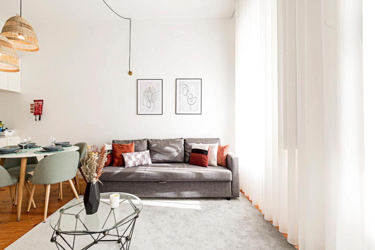 Lovelystay - Cativo Studio Downtown By Metro Station Appartement Porto