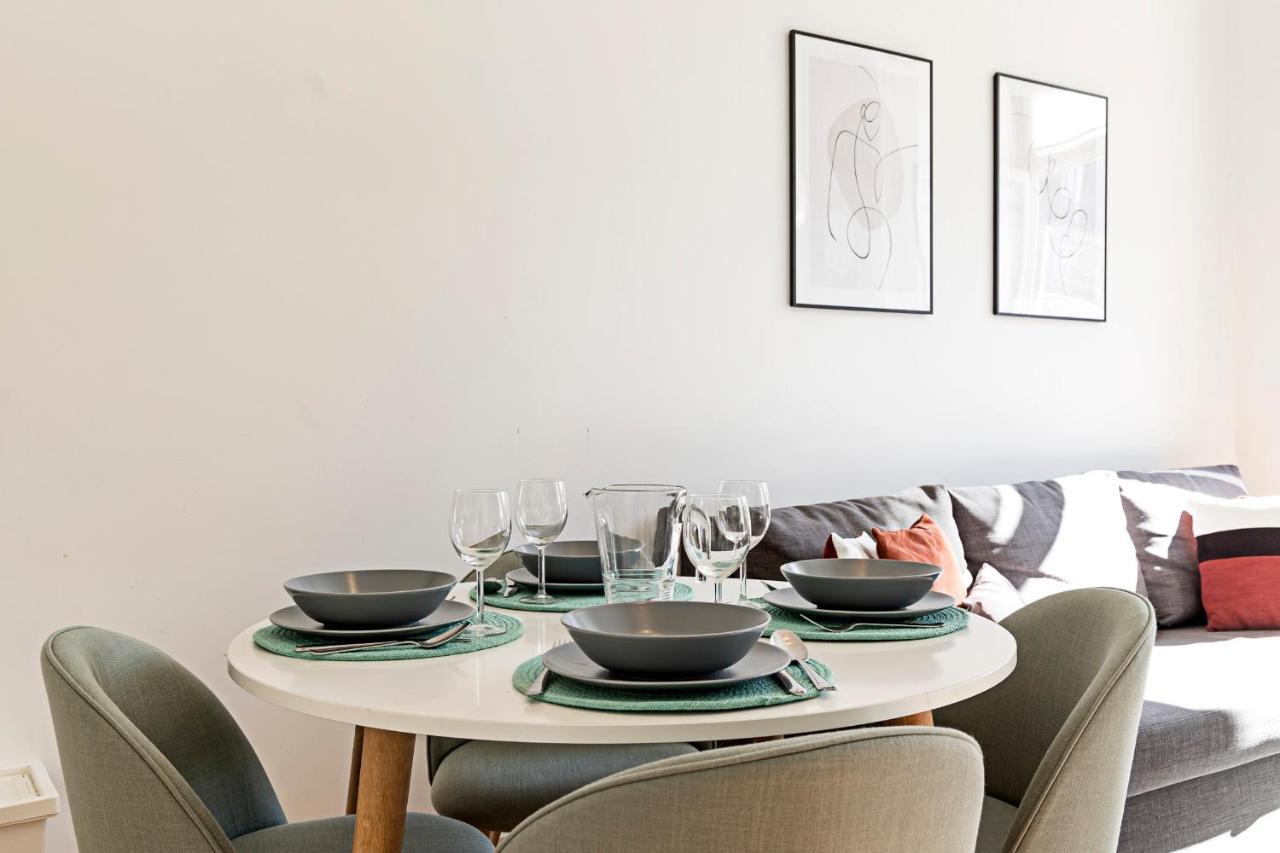 Lovelystay - Cativo Studio Downtown By Metro Station Appartement Porto