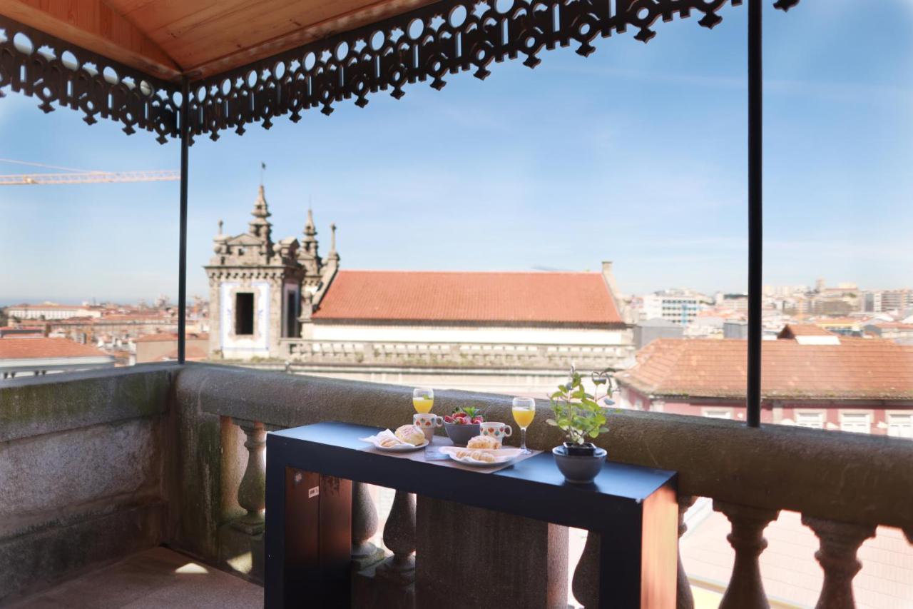 Roof Terrace By Burgo Porto