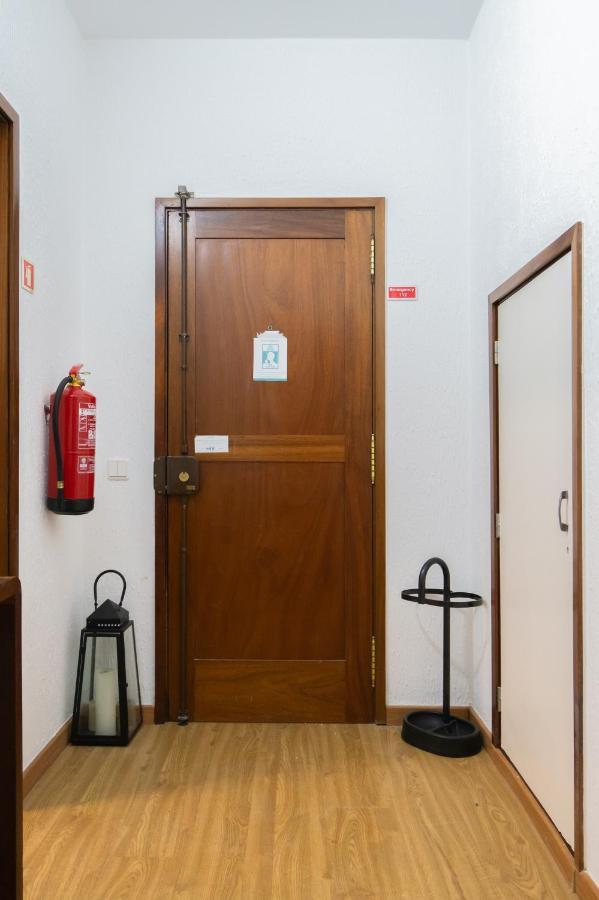 Renovated 3br Near Hotspots With Great Value Porto