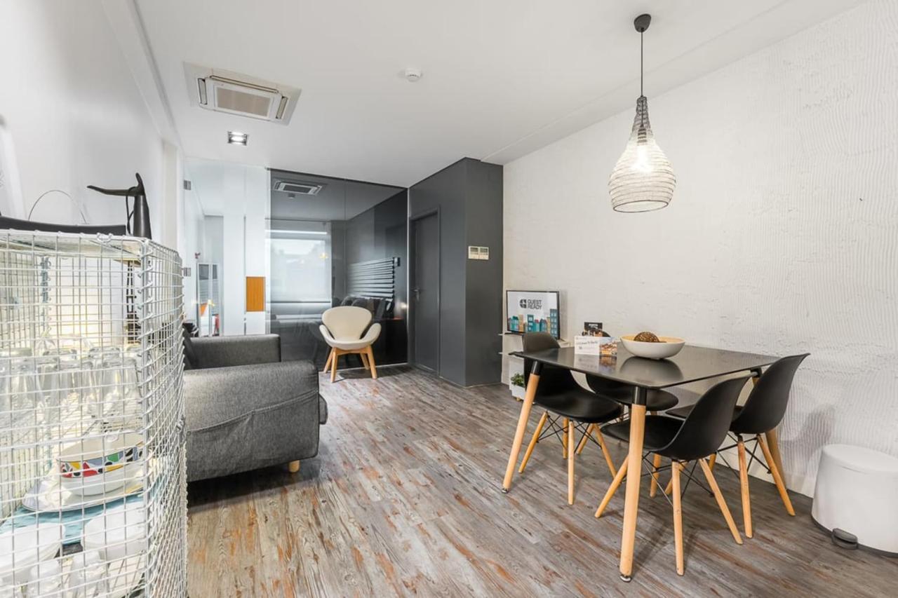 Guestready - A Polished Retreat Near St Catarina Appartement