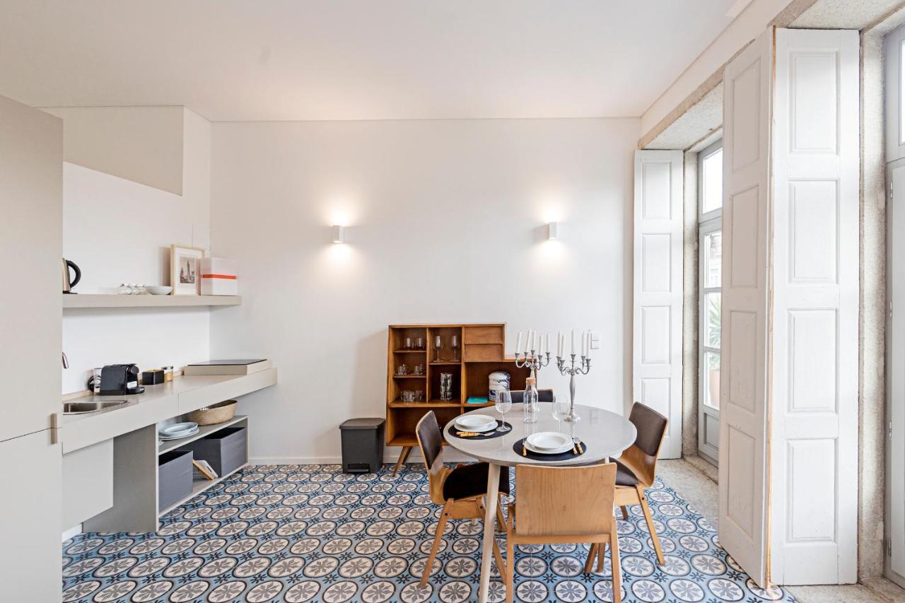 Palacio Fenizia - Bonfim 191 By Lovelystay Porto