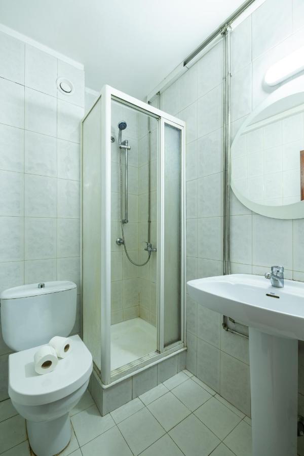 Apartment Boavista Premium With Ac, Terrace- Parking ,supermarket And Metro T3 Porto