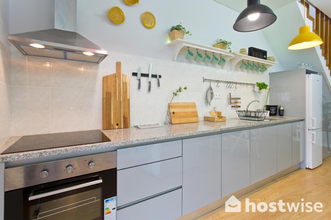 Host Wise - Comfortable Stunning Flats - Center