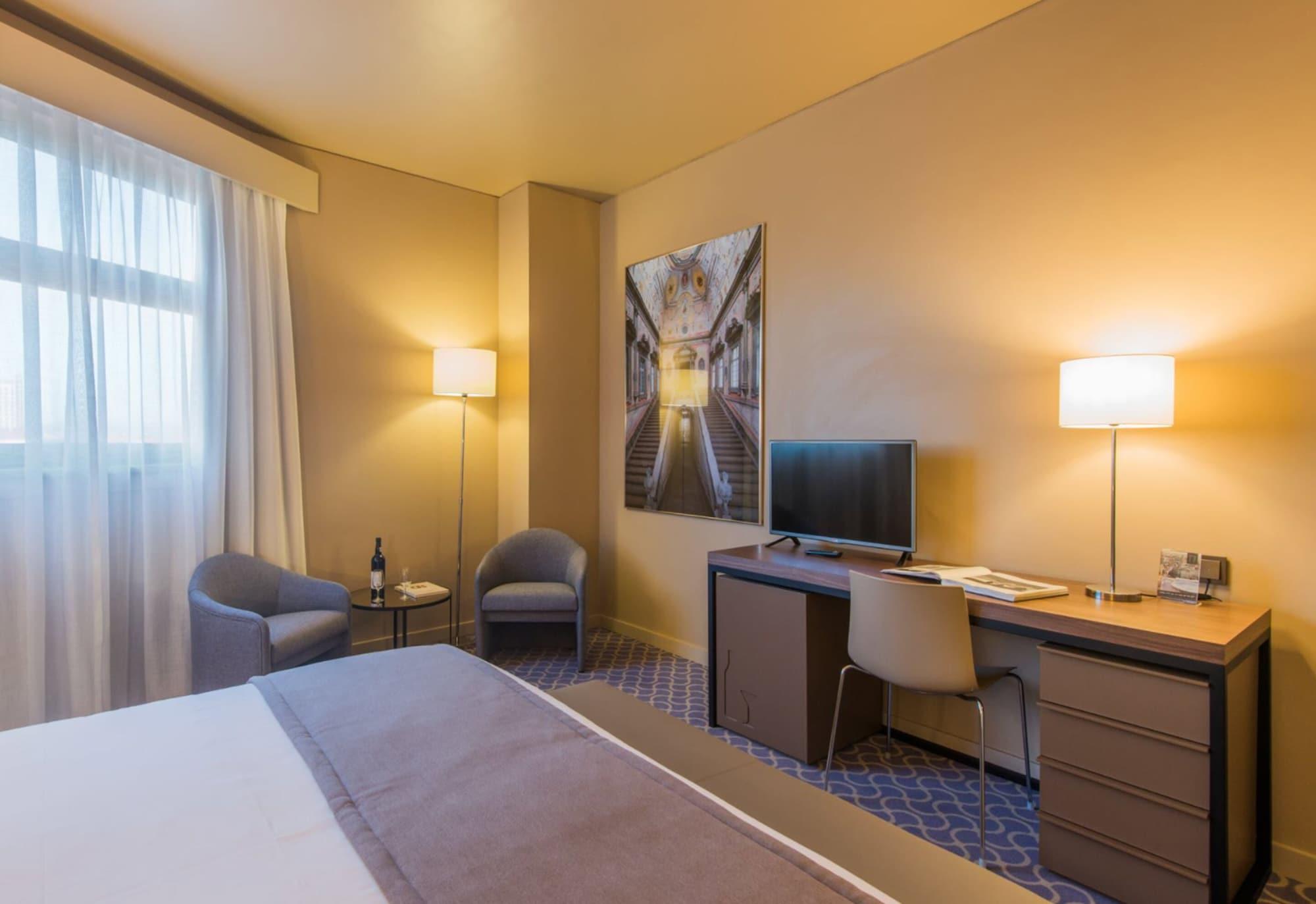 Dom Henrique - Downtown 4* Porto