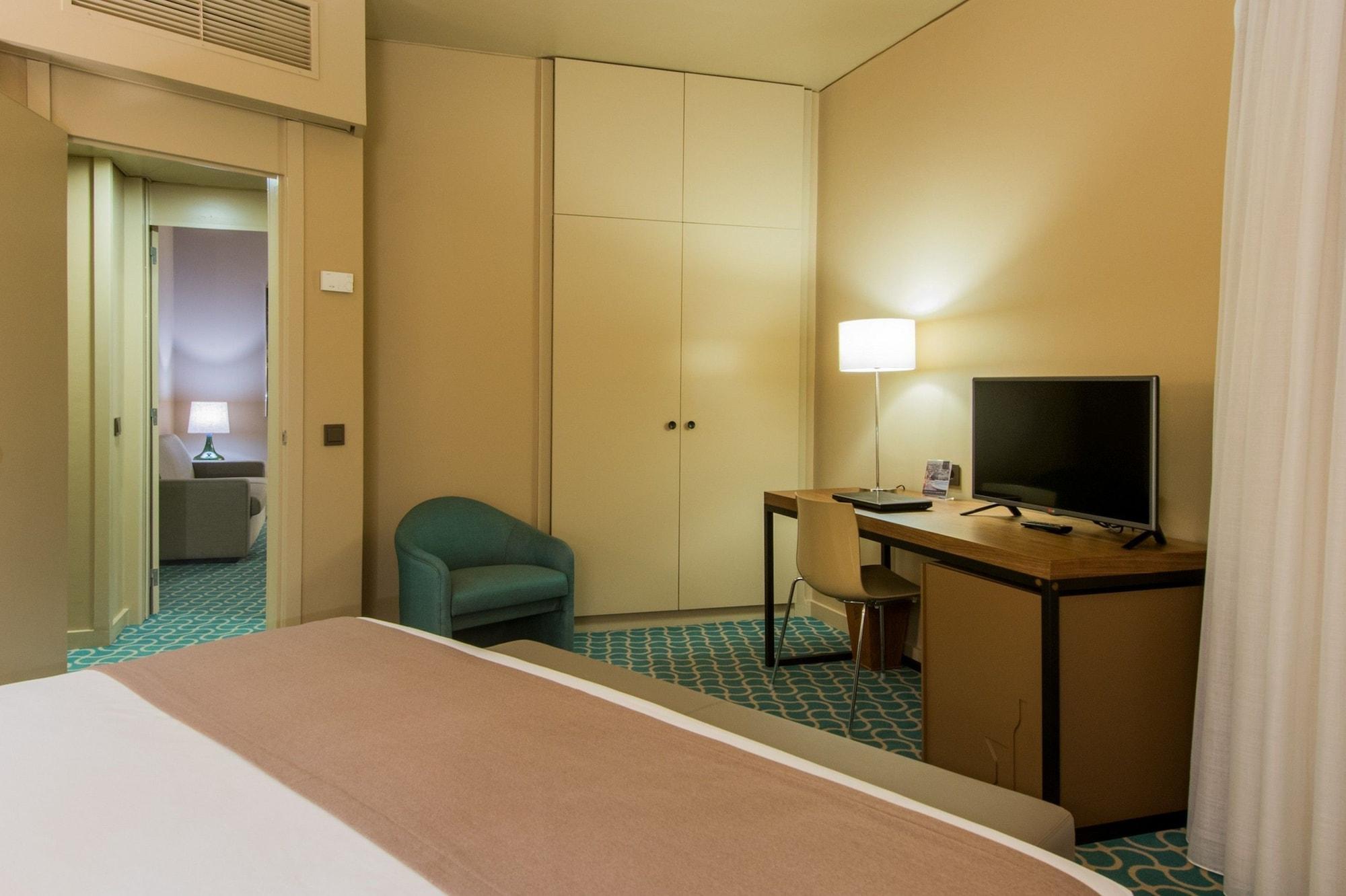 Hotel Dom Henrique - Downtown Porto