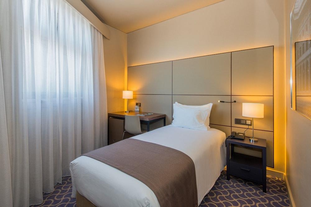 Dom Henrique - Downtown Hotel