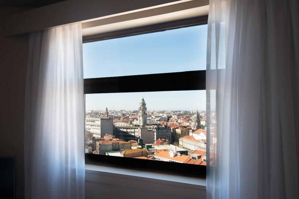 Dom Henrique - Downtown Porto