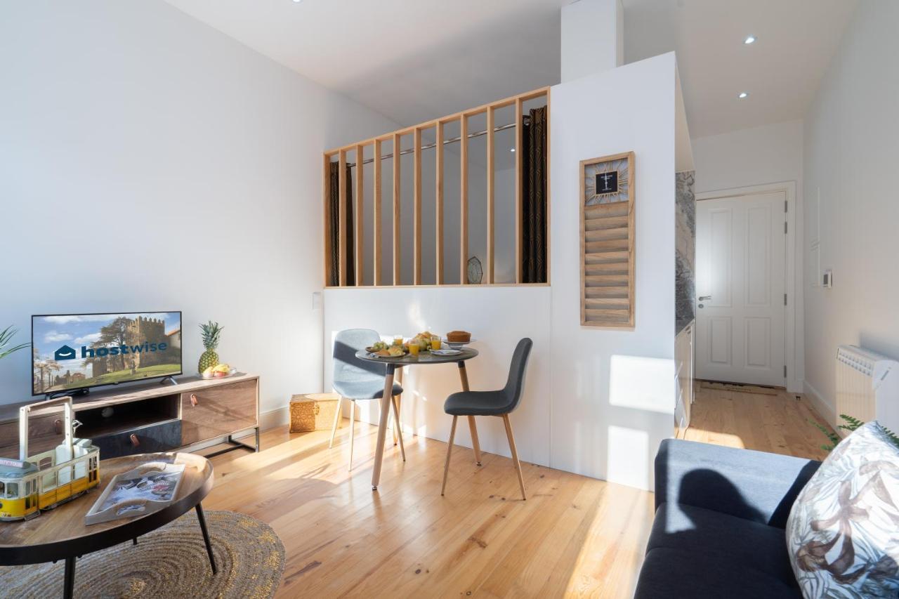 Host Wise - Luxury Design - Premium Location Apartment *
