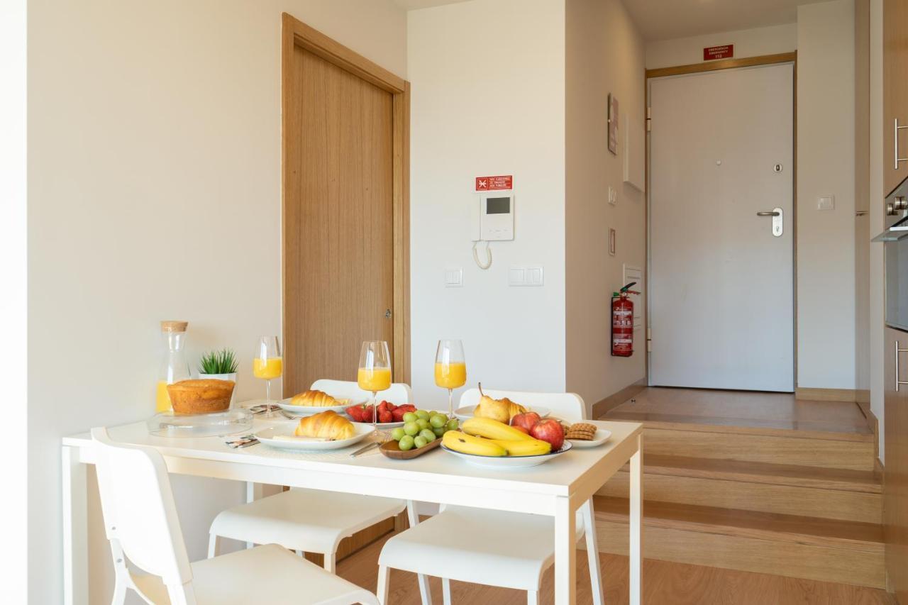 Host Wise - Gorgeous Bright Flat W Balcony *