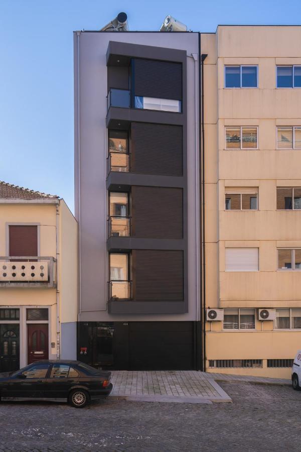 Host Wise - Gorgeous Bright Flat W Balcony Apartment