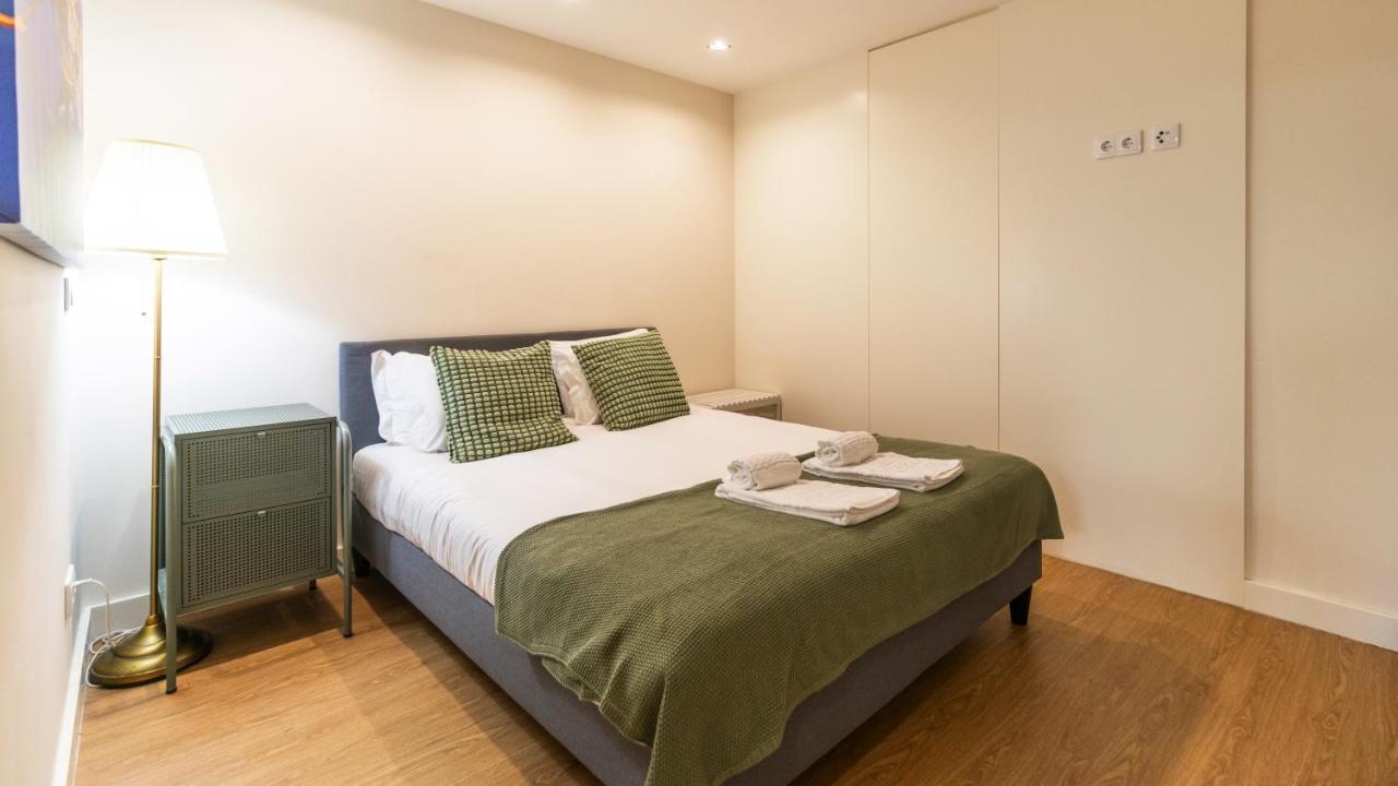 Delightful Duplex By Lovelystay * Porto