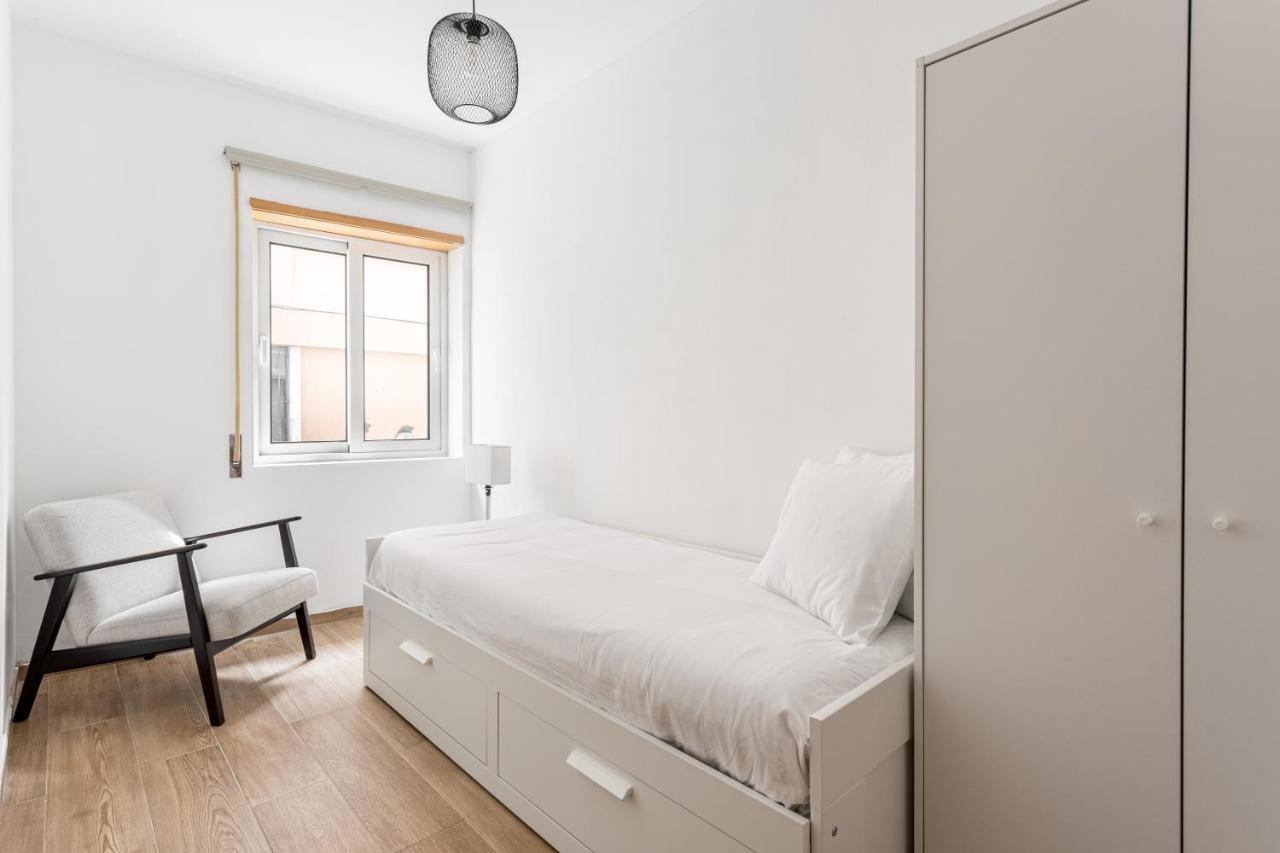 Joivy & Spacious In *