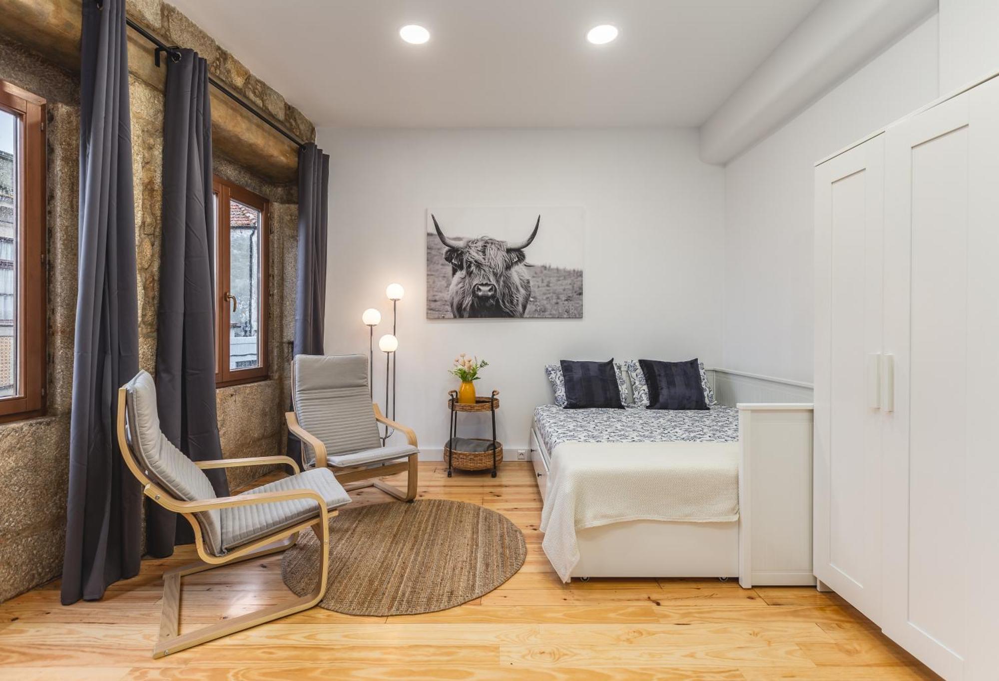 Apartment Charming With Rooftop In *