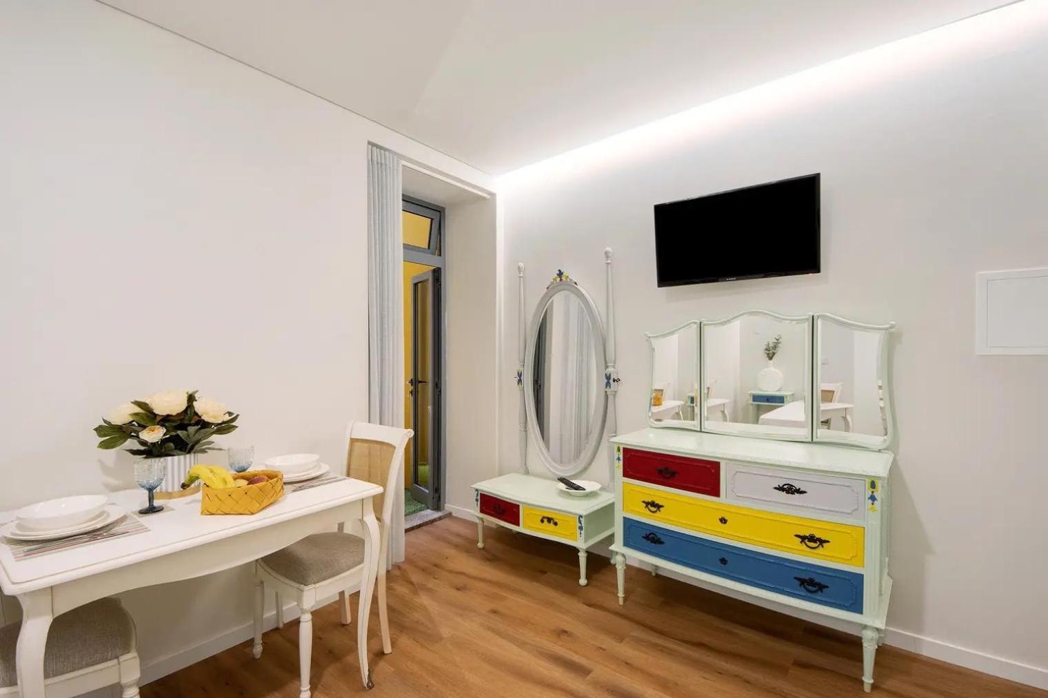- - 2 Appartement Porto