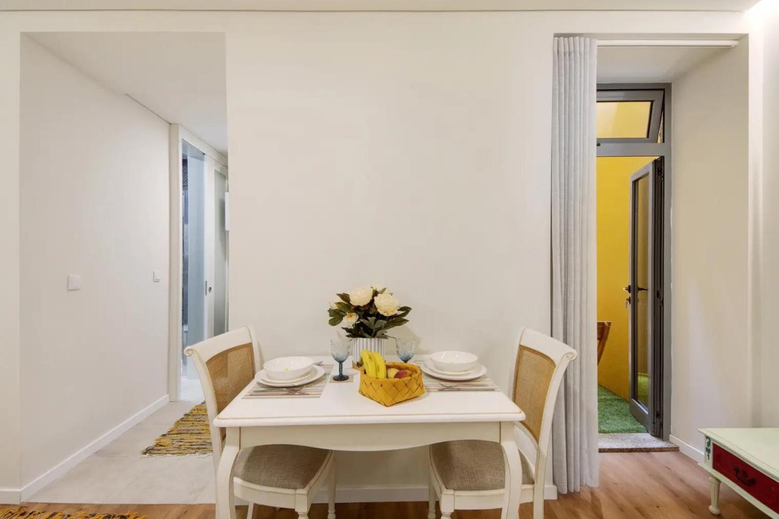Appartement - - 2 *