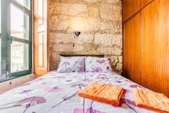 Apartment House Contu1000 *
