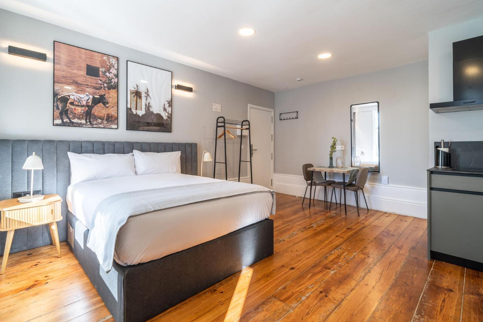Limehome Rua De Dom Manuel Ii Apartment Porto
