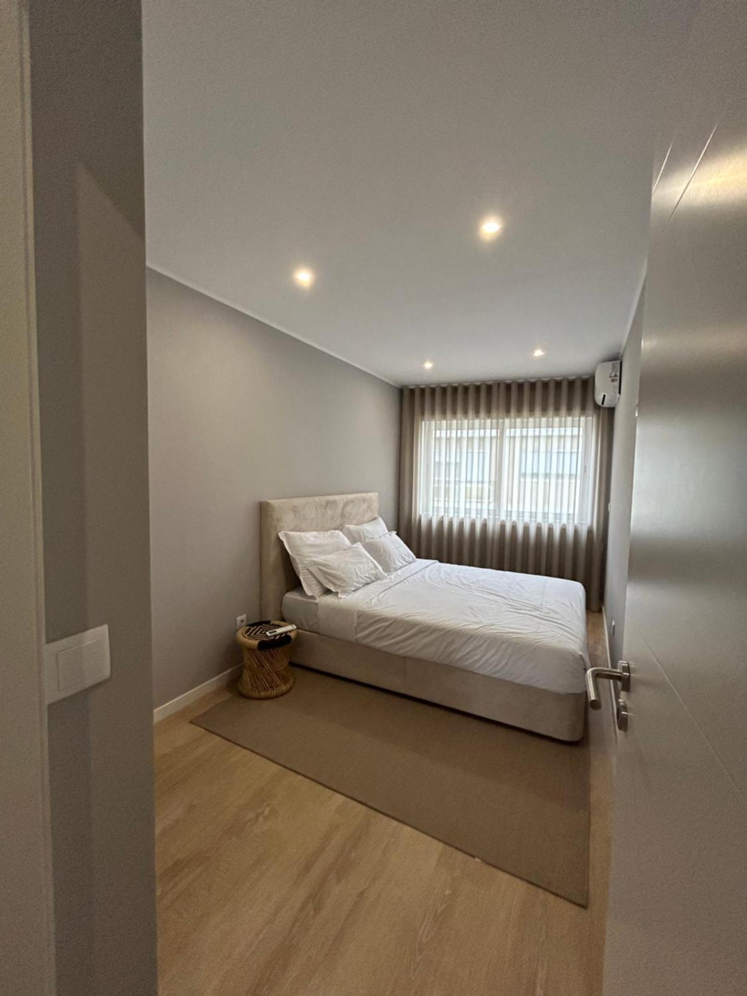 Near Family - Free Parking Apartment