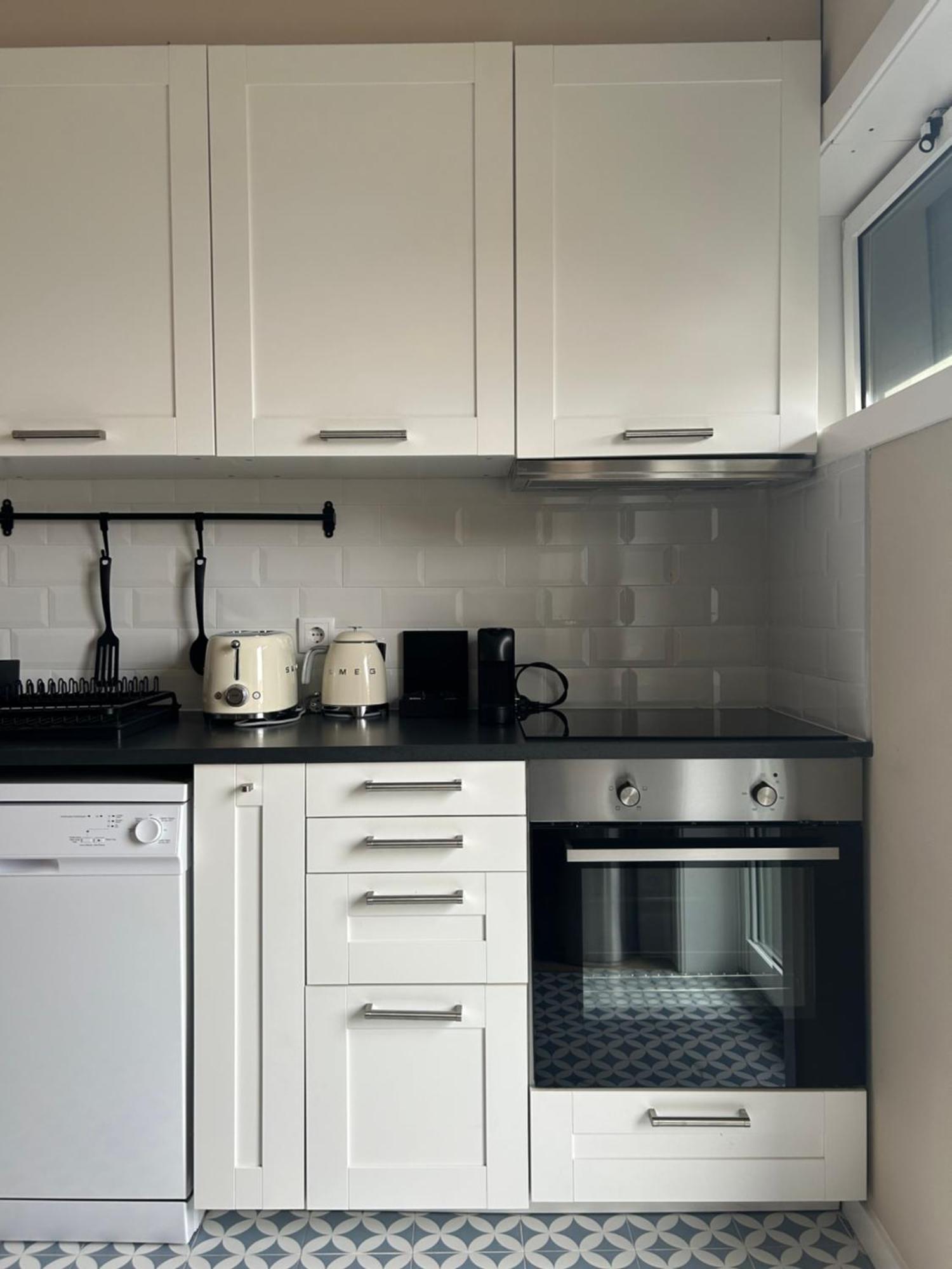 Near Family - Free Parking Apartment *