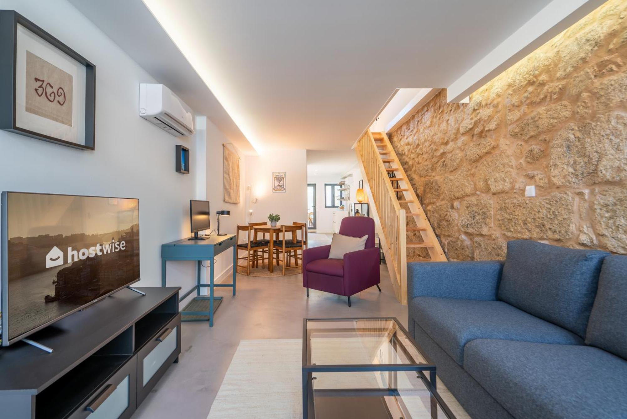Charming Stylish House W Mezzanine And Terrace Porto