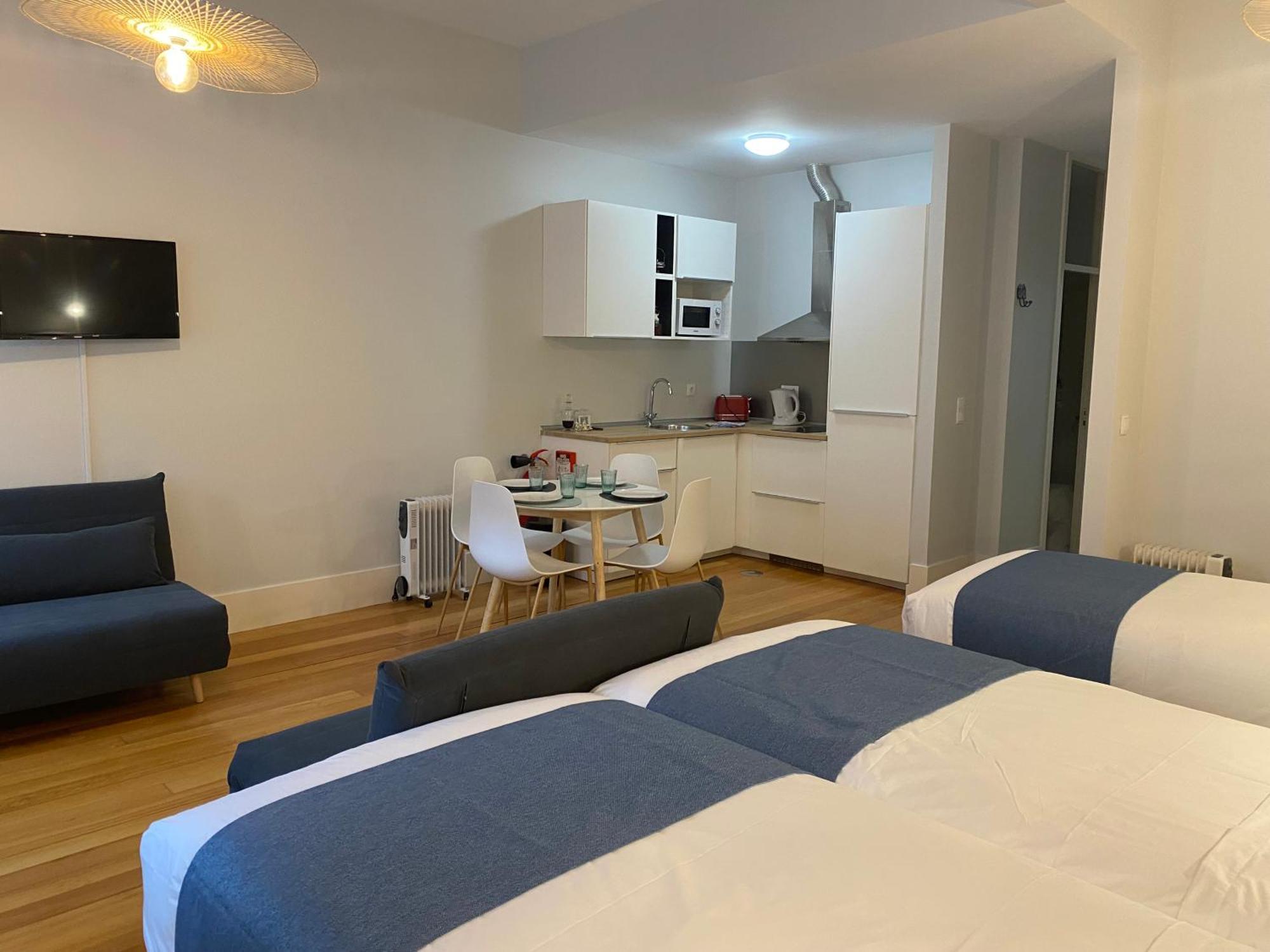 Mouzinho 244 - Porto Houses & Suites Porto