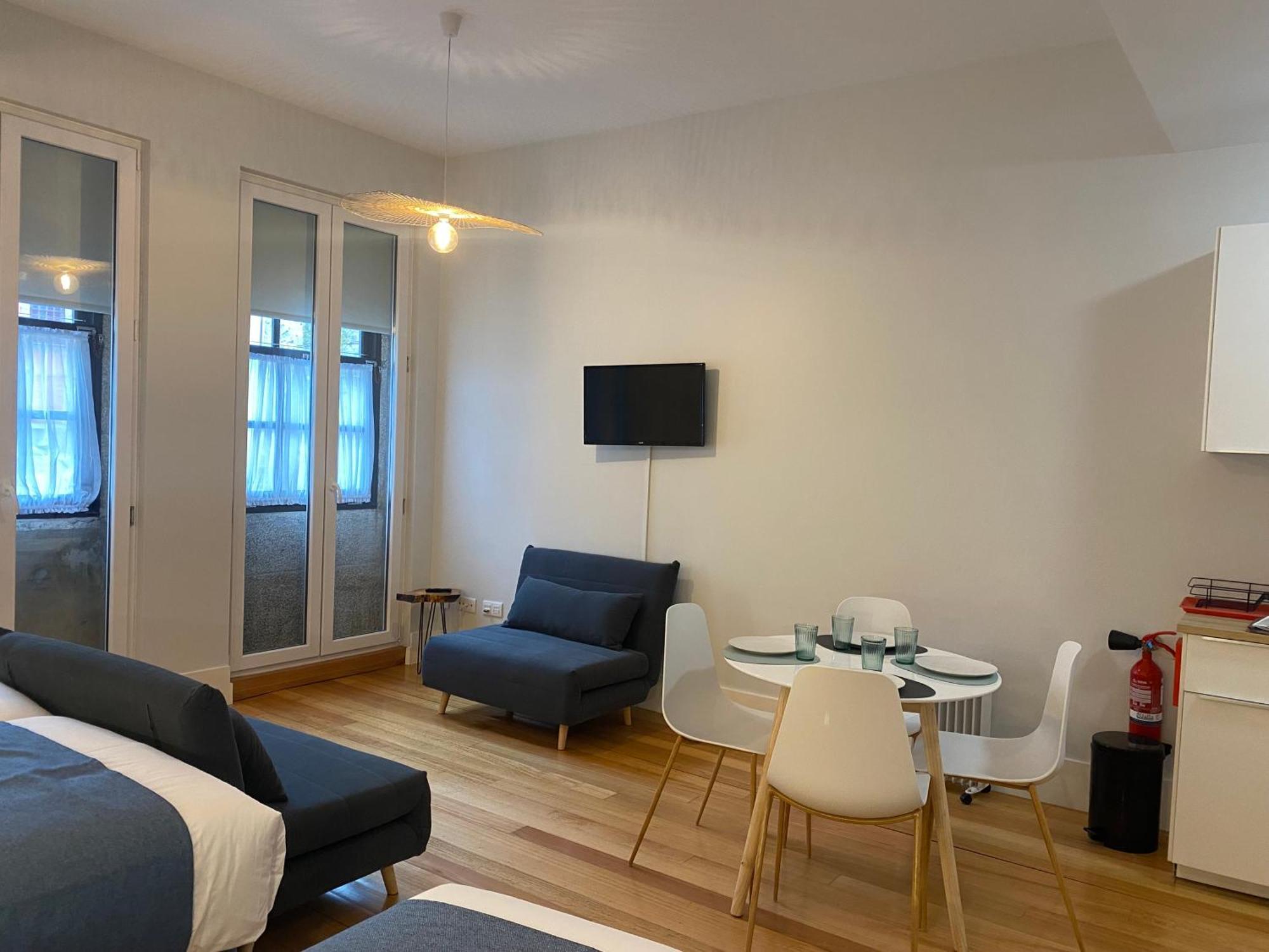 Mouzinho 244 - Porto Houses & Suites