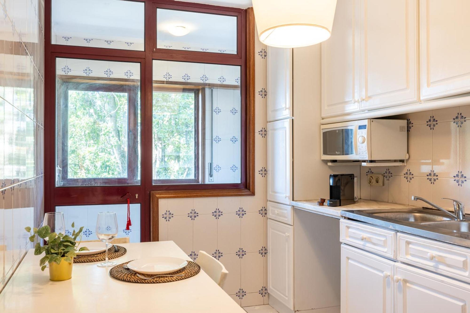 Boavista Premium With Ac, Terrace- Parking ,supermarket And Metro T3 Apartment Porto