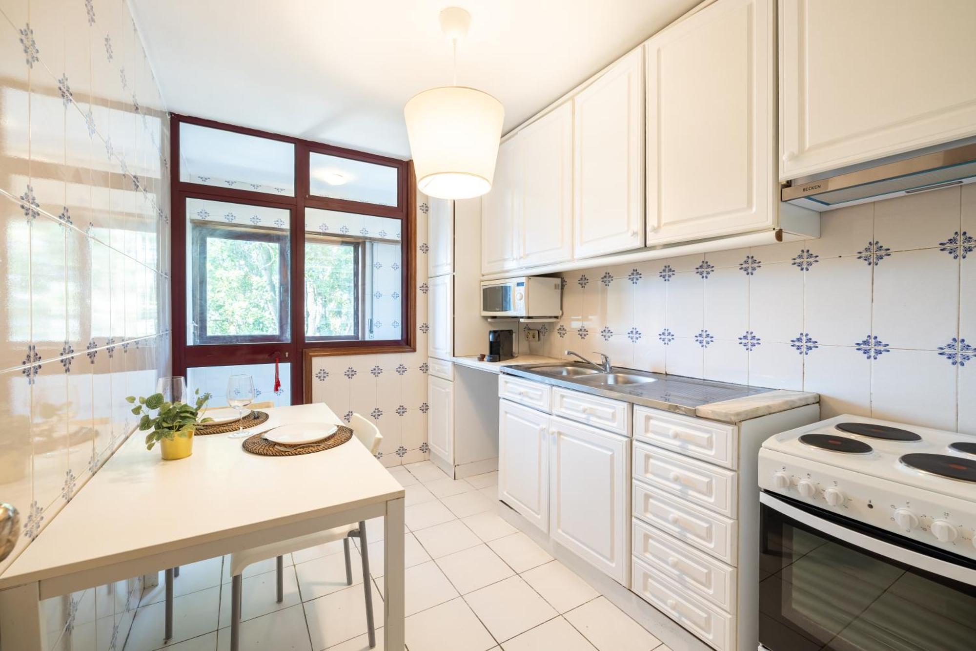 Boavista Premium With Ac, Terrace- Parking ,supermarket And Metro T3 Apartment *