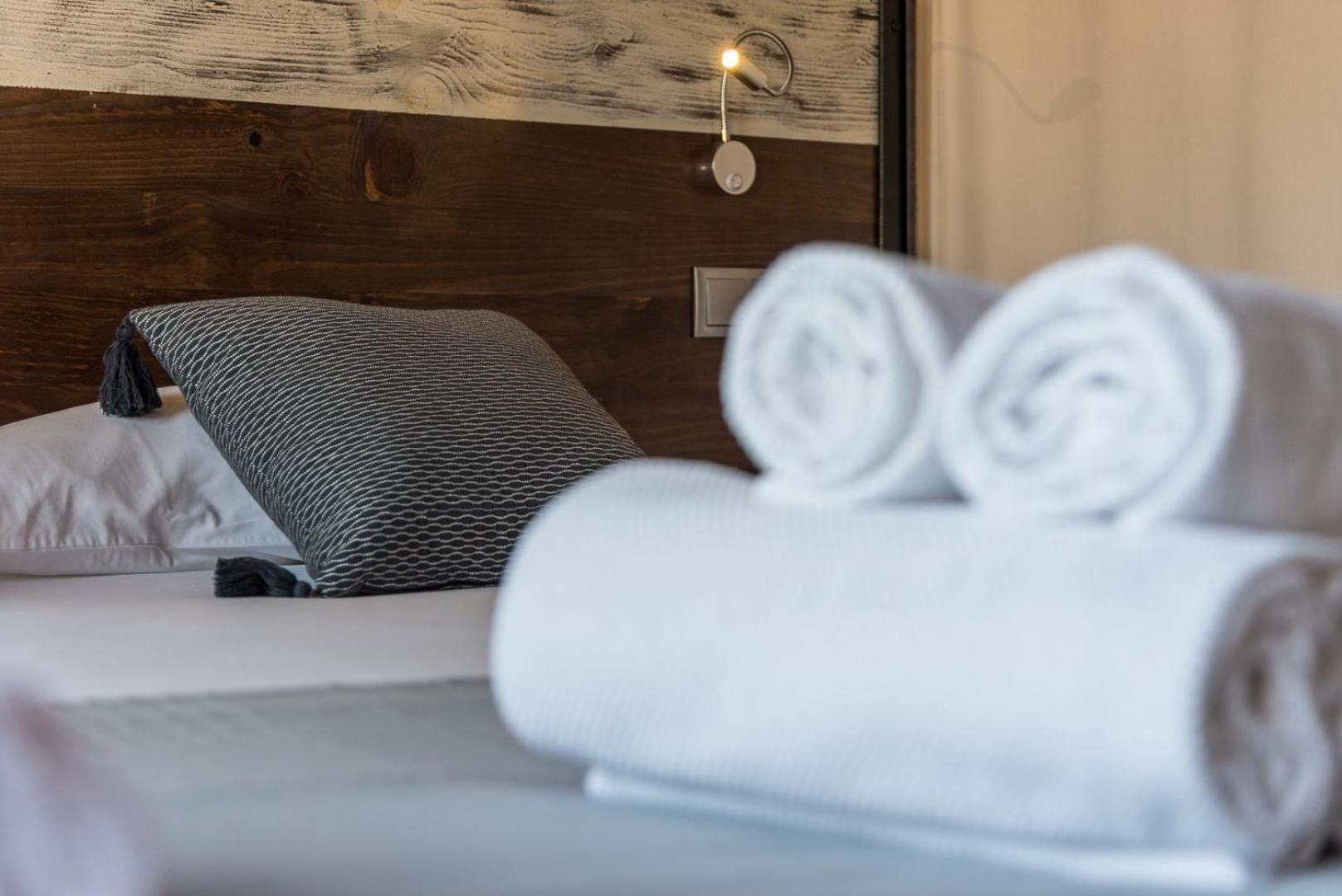 Guestready - Castlerock Pub & Apartment