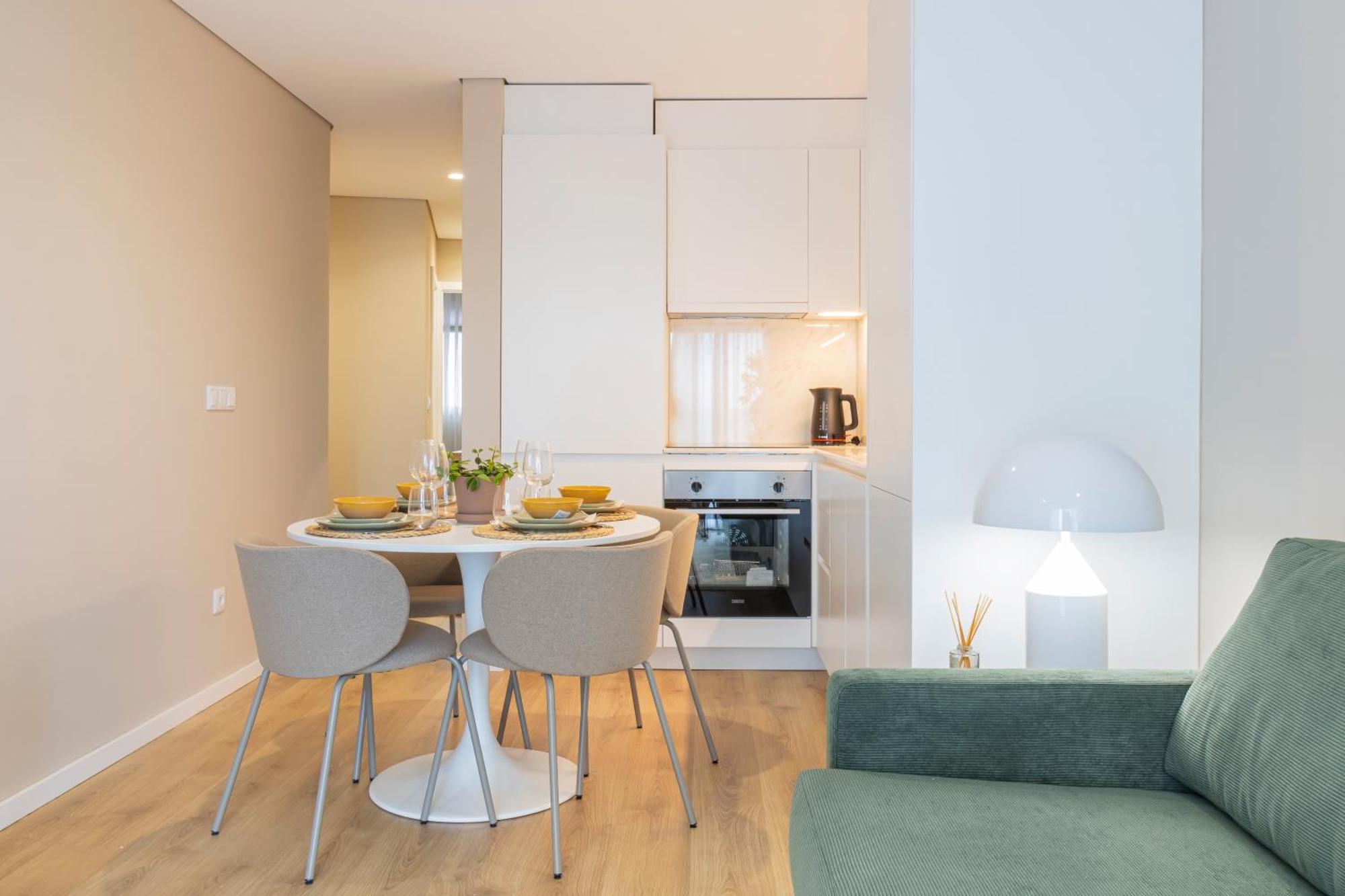 Apartment T2 Constituicao