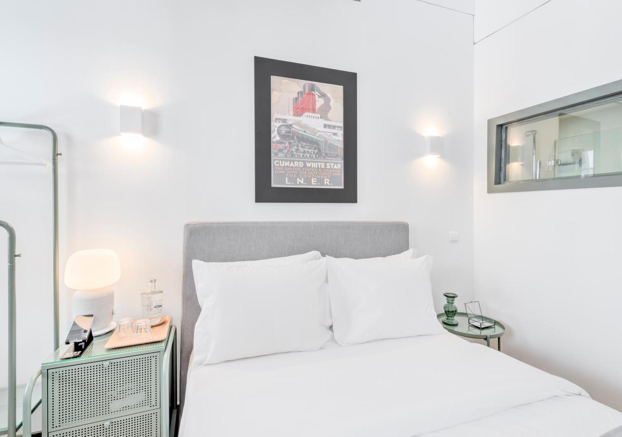 Oporto Street Fonte Taurina - Riverfront Suites (Adults Only)