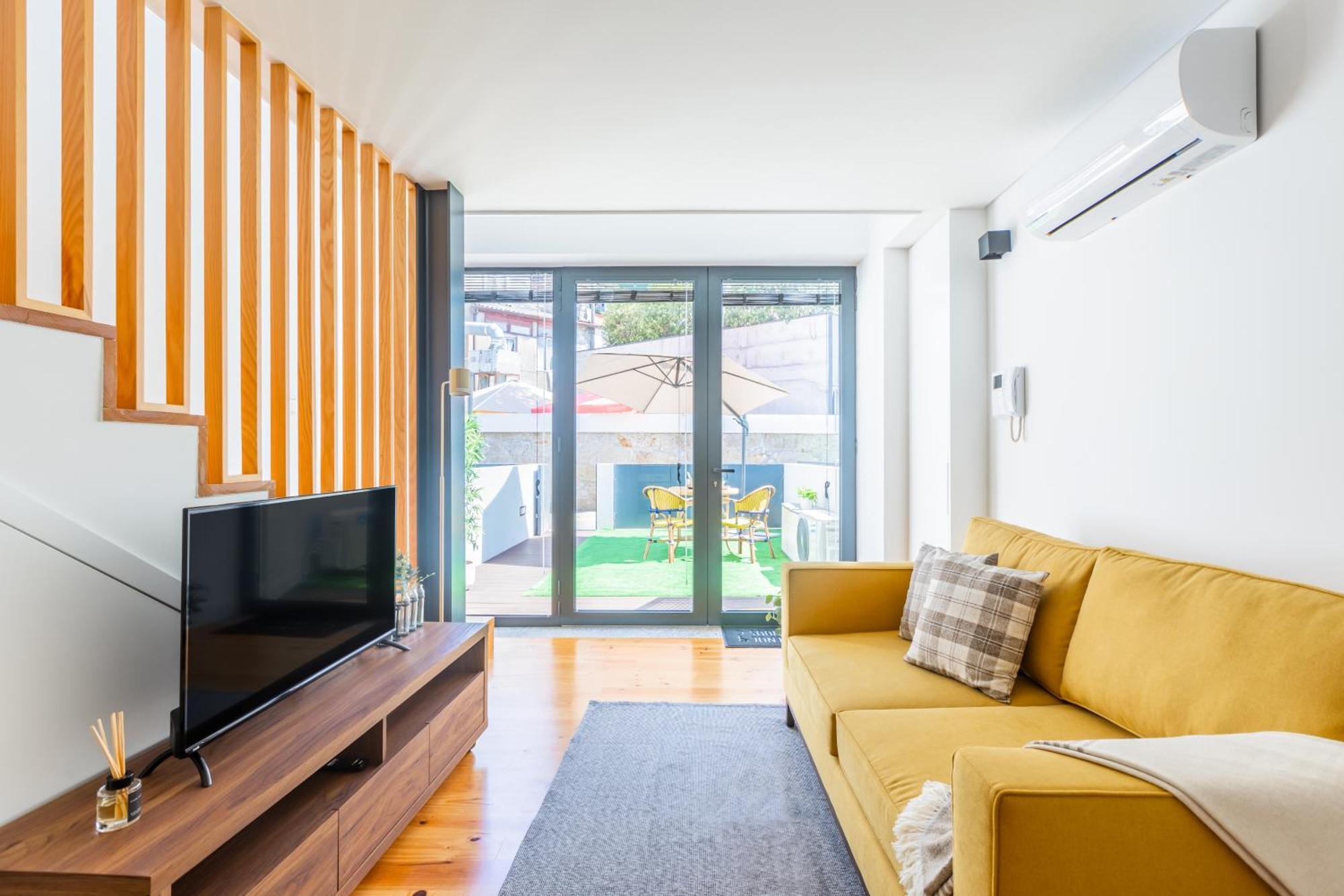 Heroismo Duplex Terrace Apartment