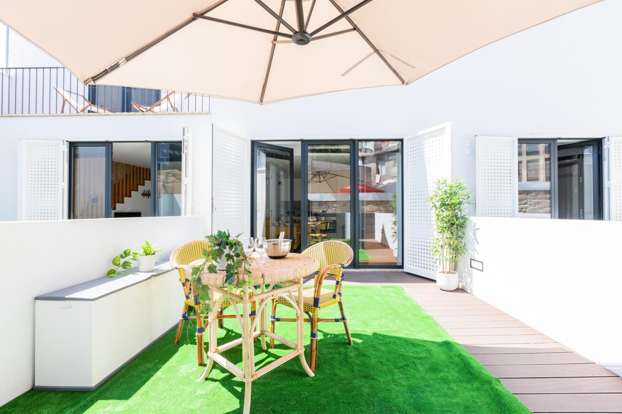 Heroismo Duplex Terrace Apartment