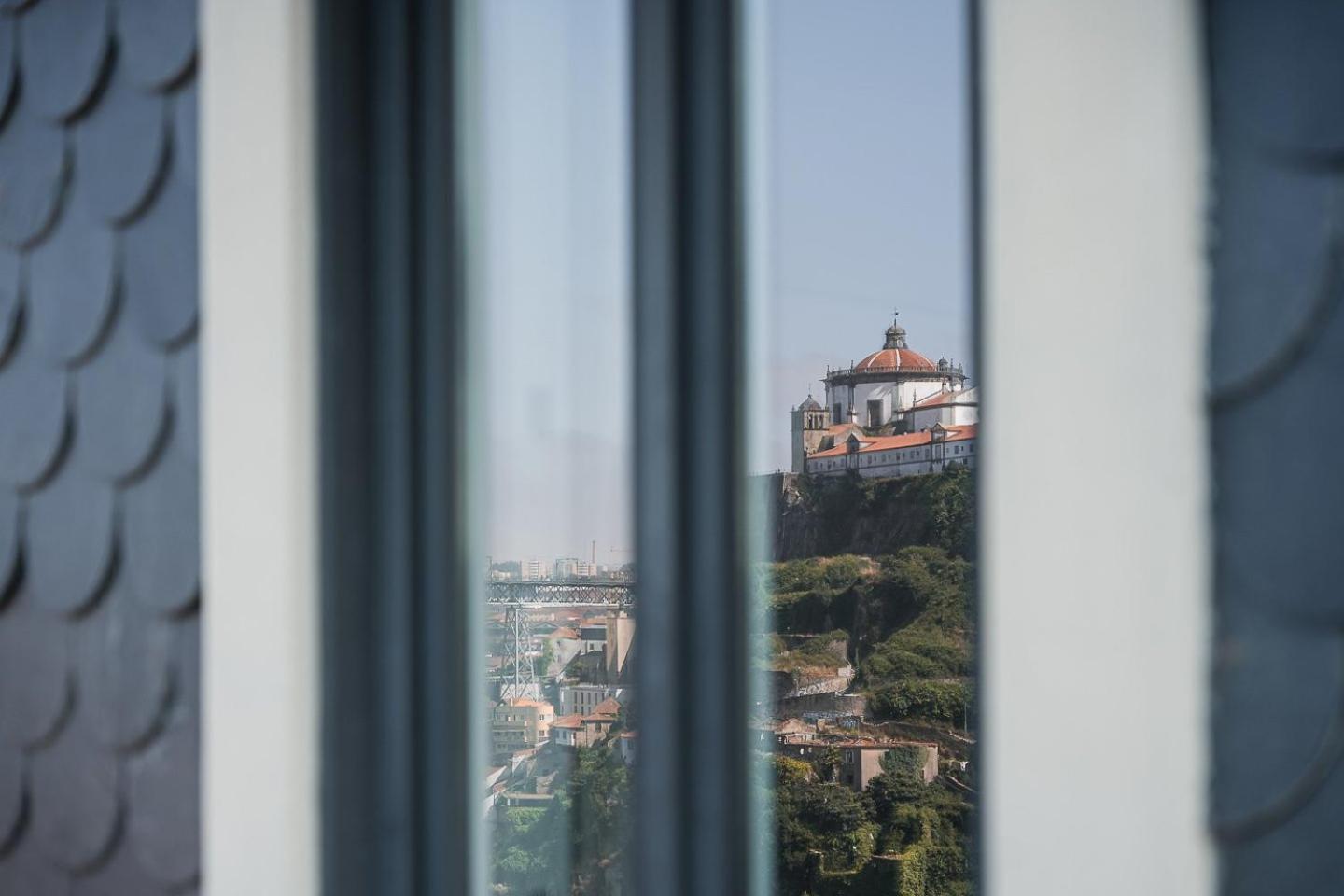 Apartment Guestready - An Urban Retreat With River View