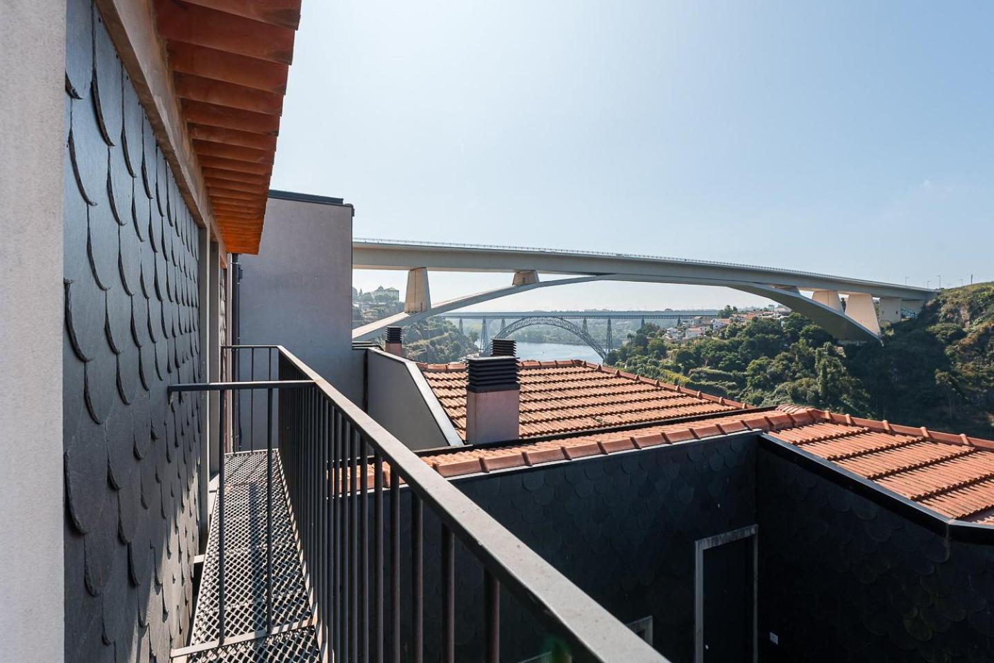 Guestready - An Urban Retreat With River View Porto