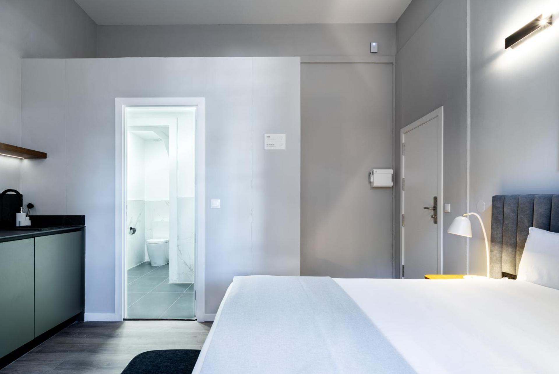 Limehome Rua De Dom Manuel Ii Apartment