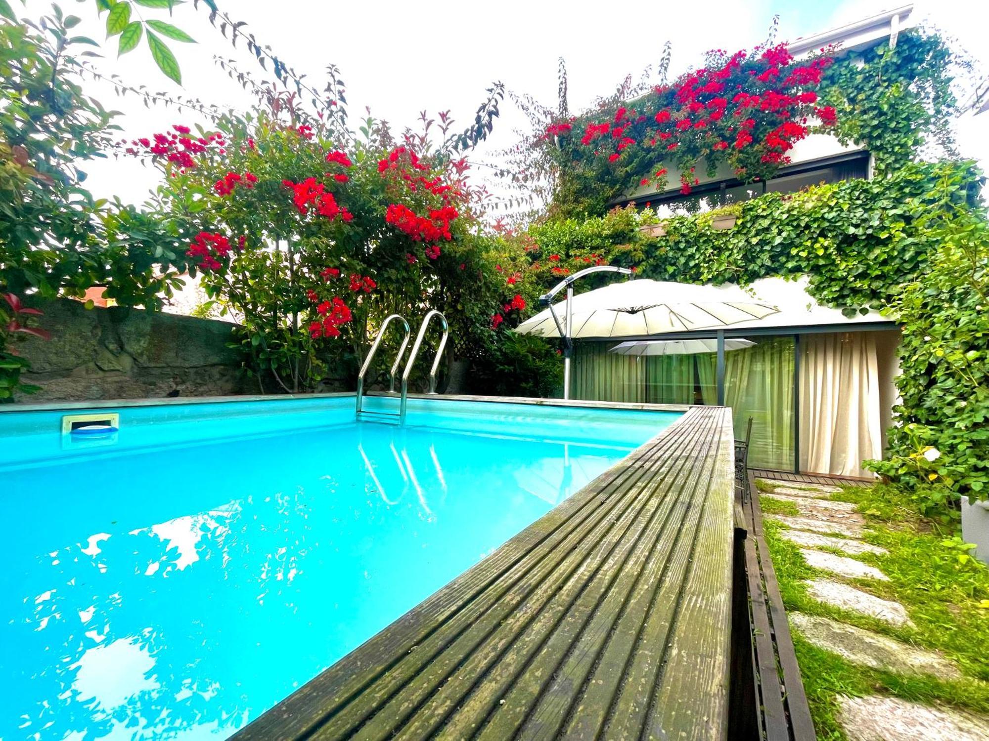 Exclusive Luxury With S-pool & Garden Villa