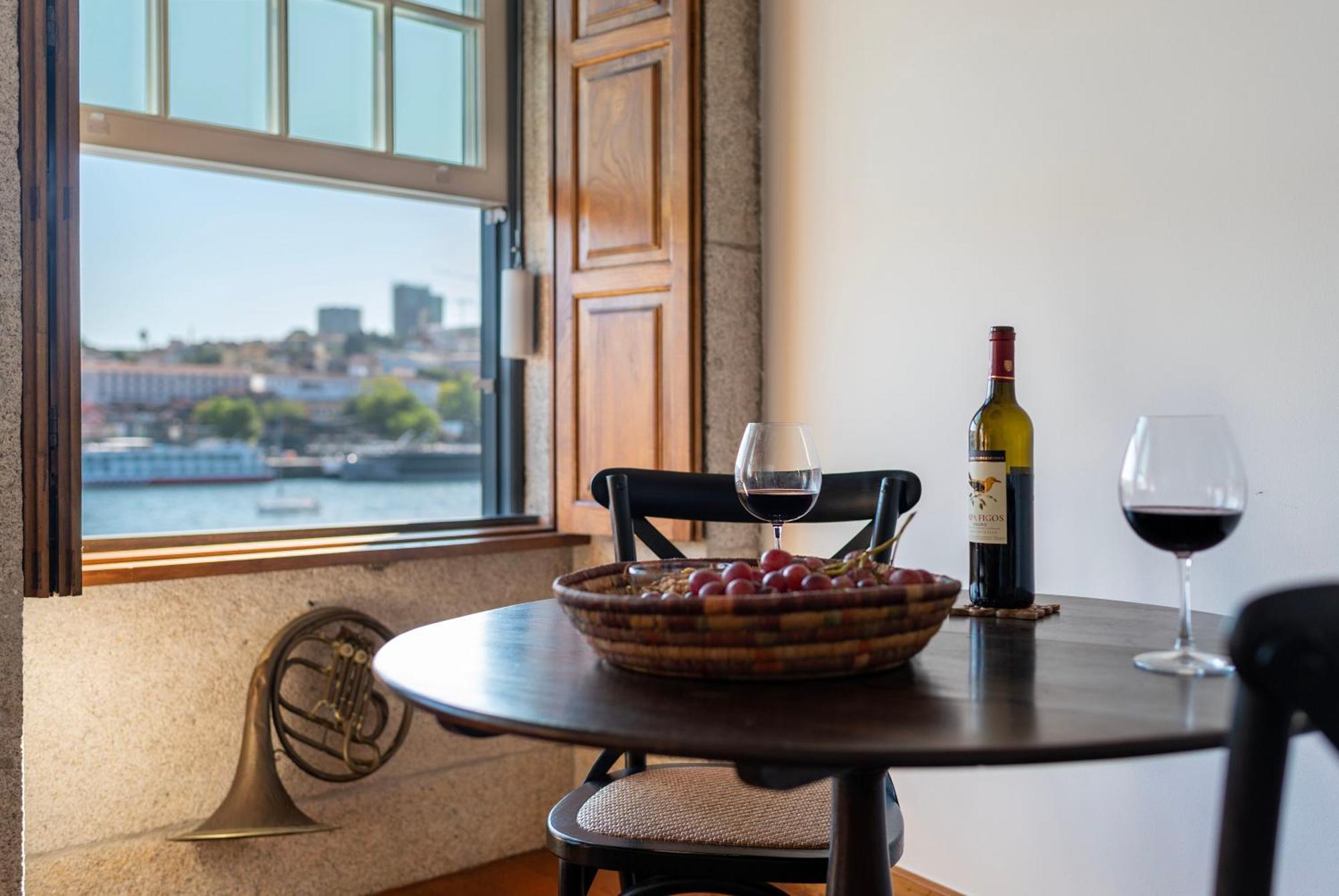 Premium River View I