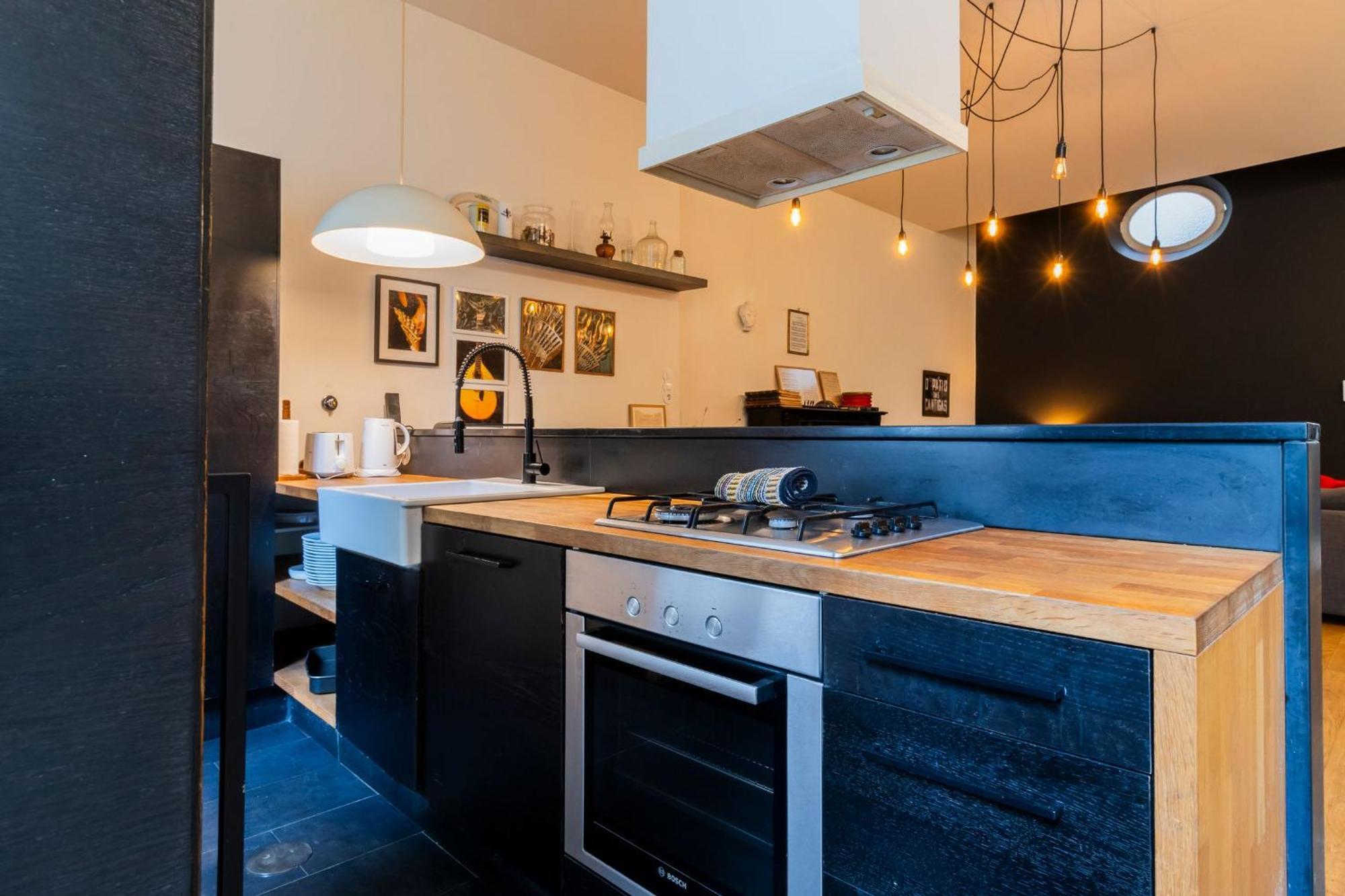Apartment Music Shell By Lovelystay *