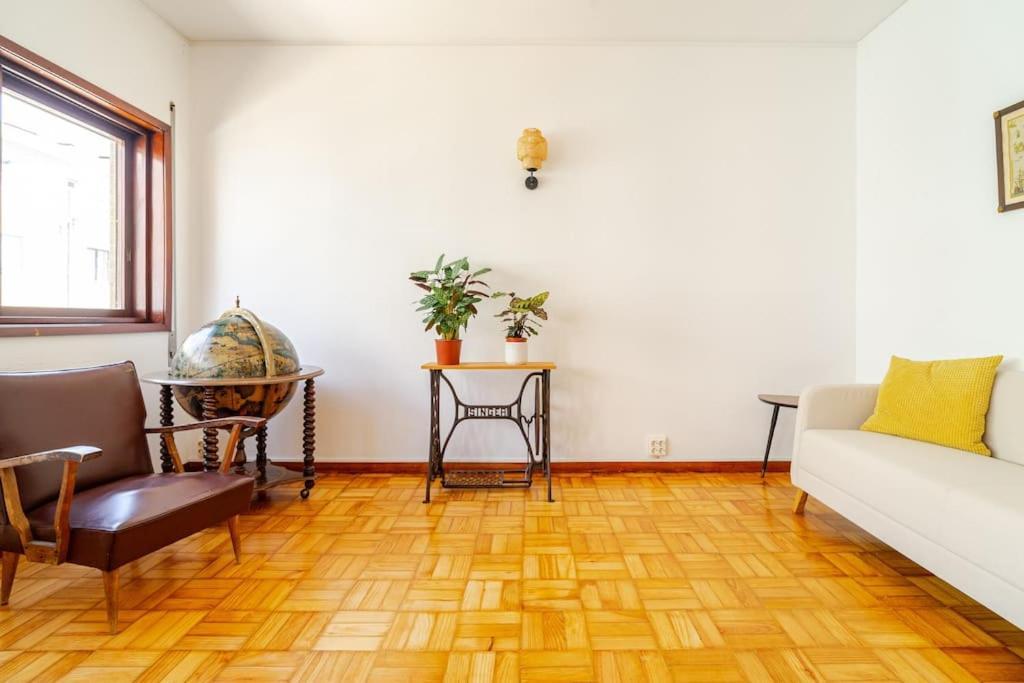 Bonfim Sunny Vintage Apartment *