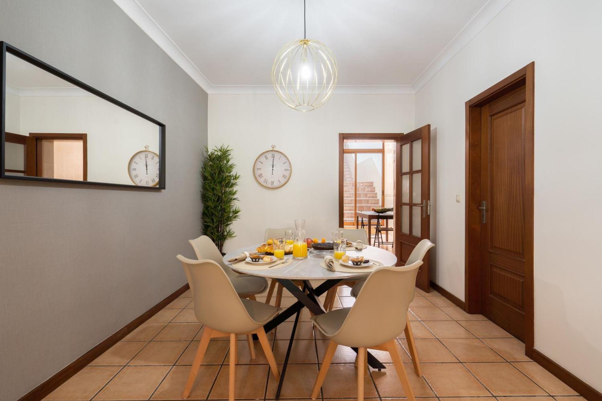 Holiday home Host Wise - Spacious Duplex House - Jacuzzi & Terrace Porto