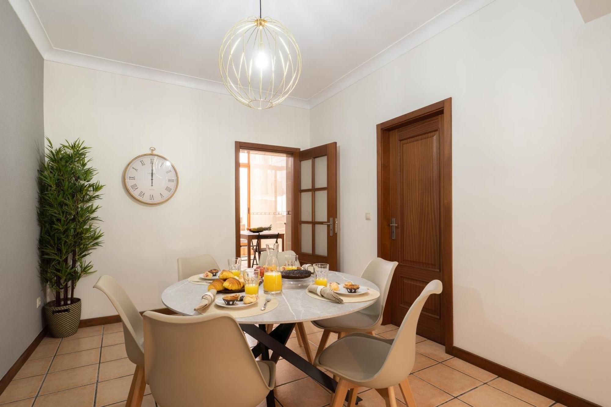 Holiday home Host Wise - Spacious Duplex House - Jacuzzi & Terrace Porto