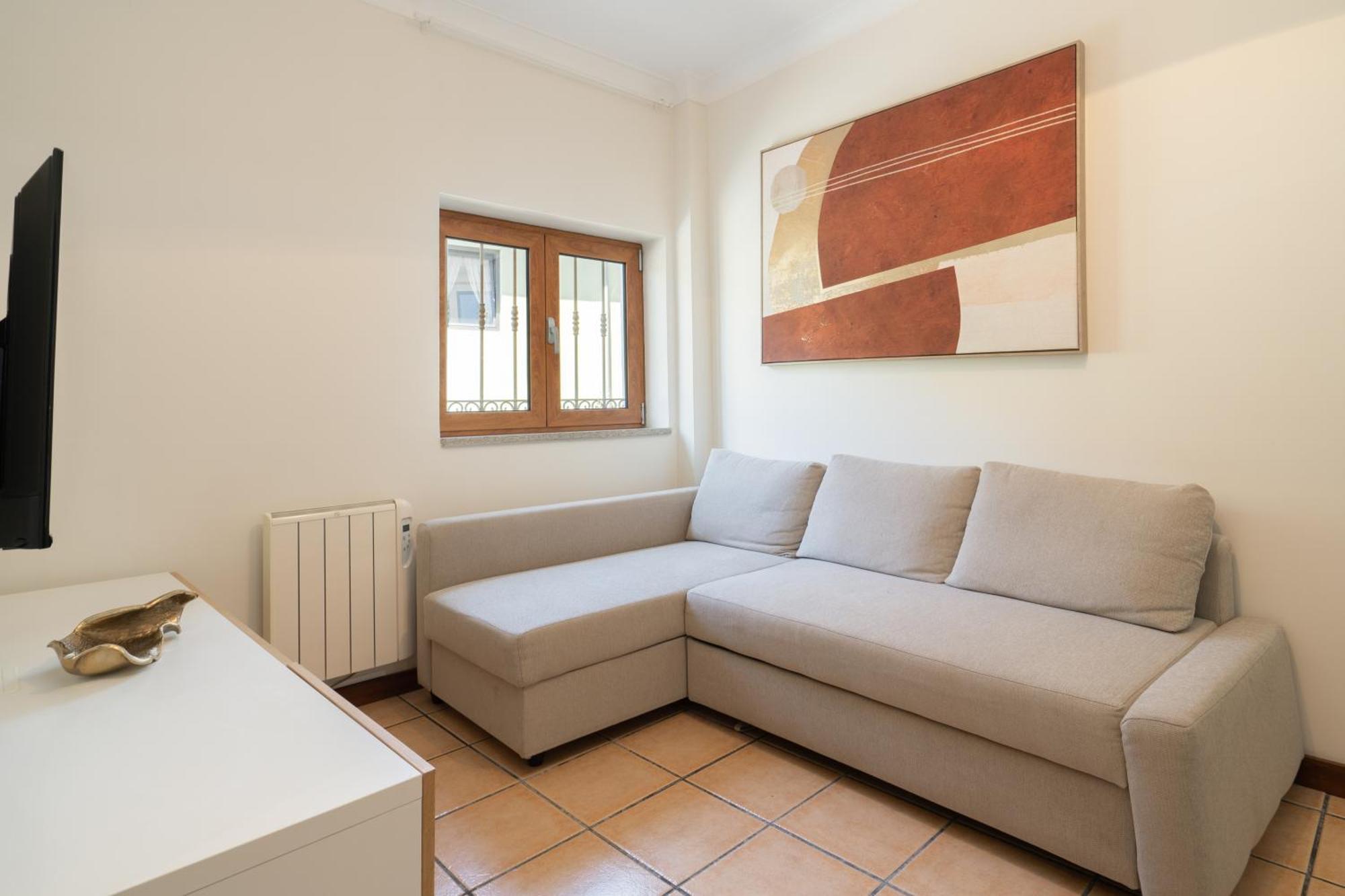 Host Wise - Spacious Duplex House - Jacuzzi & Terrace Porto