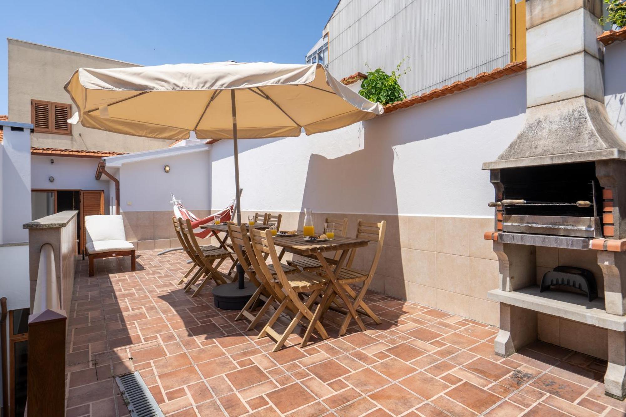 Holiday home Host Wise - Spacious Duplex House - Jacuzzi & Terrace