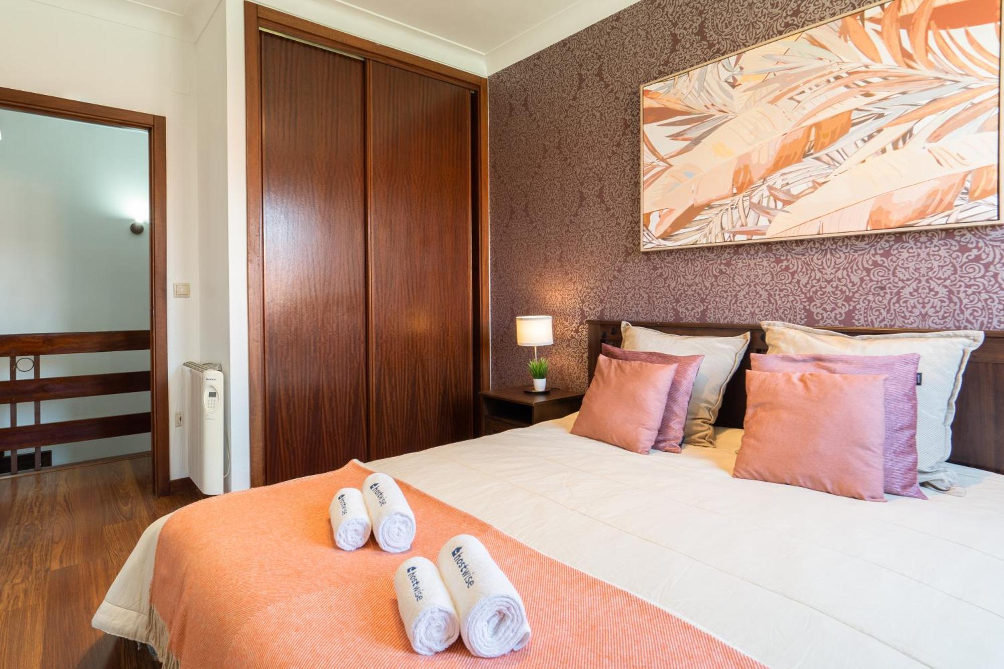 Holiday home Host Wise - Spacious Duplex House - Jacuzzi & Terrace Porto