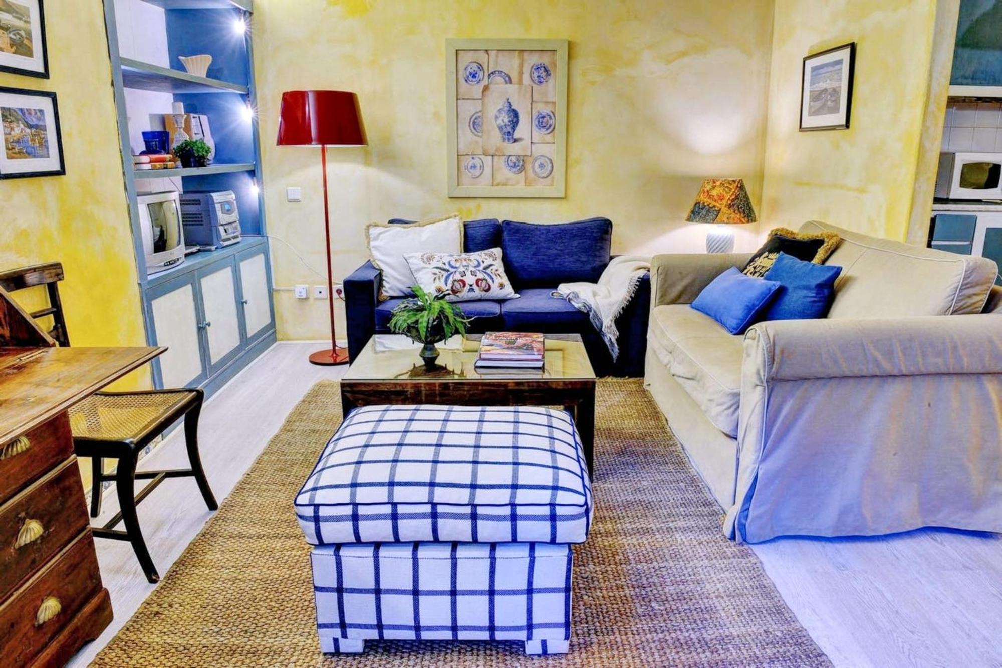 Cosy In The Centre Of + Private Terrace *