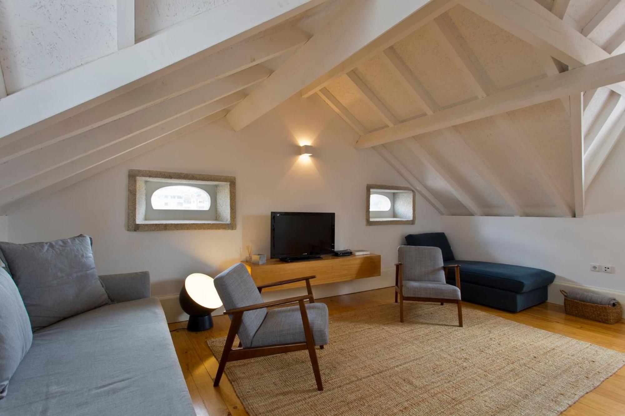 Aposentus - Architect And Design * Porto