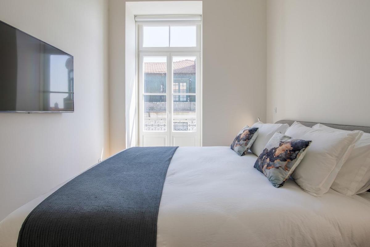 Apartment Aliados Living